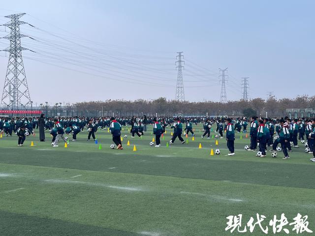 19体育入口中小学体育课如何“天天见”？在江苏看见活动加“宿”度(图7)